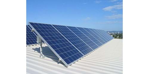 کاهش قیمت جهانی پنل های فتوولتاییک